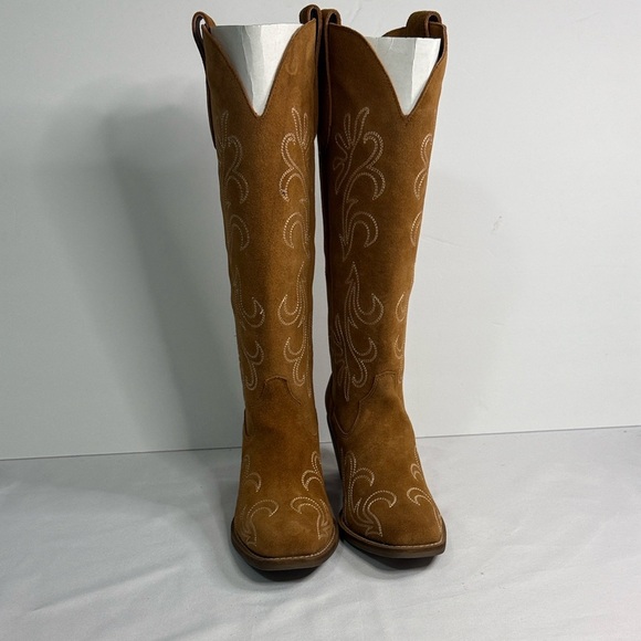 Dingo Brown Suede Embroidered Heeled Boots - Picture 9 of 9